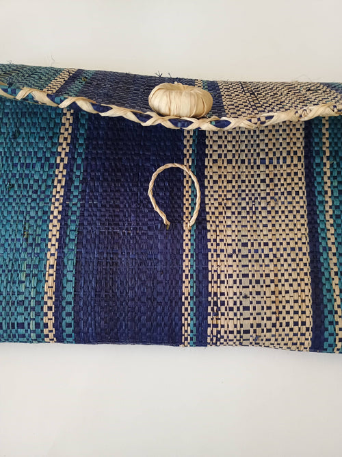 Raffia Wristlet: Blue