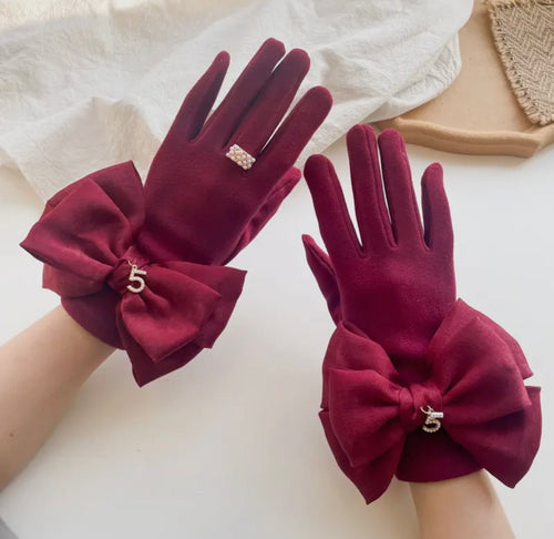 No.5 Gloves with Crystal Ring