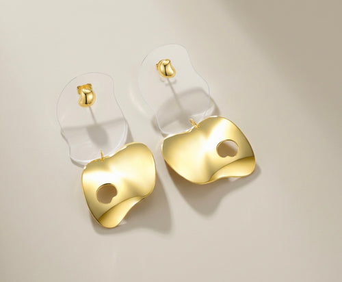 Kaia Dangles
