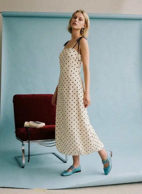 Breezy Dots
