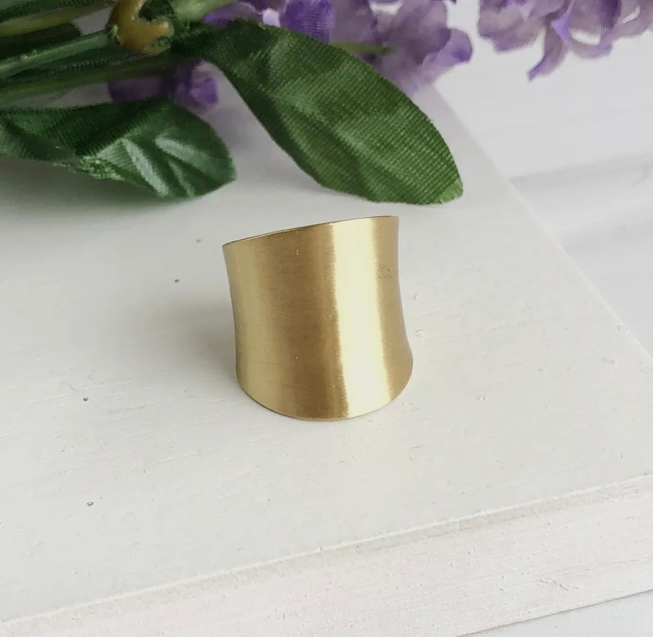 Concave Ring