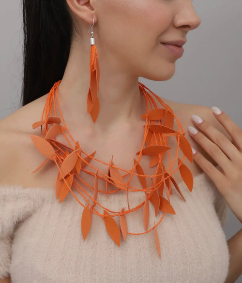• Handmade Leather Leaf Women Necklace and Earrings Set.