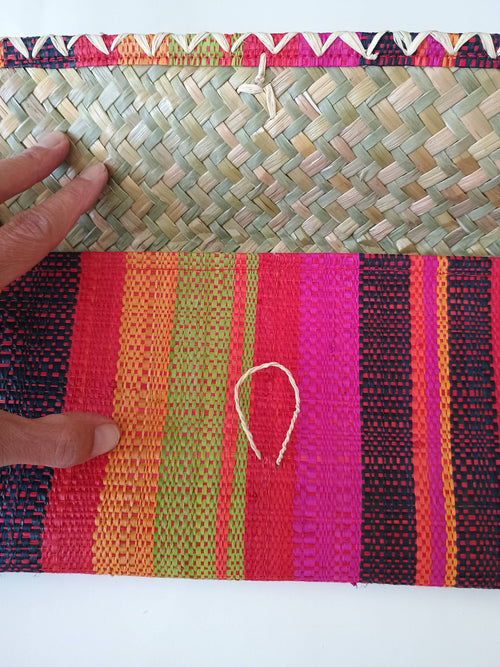 Raffia Wristlet: Pink